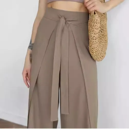 Katy  Weit geschnittene Culottes mit Bindegrtel
